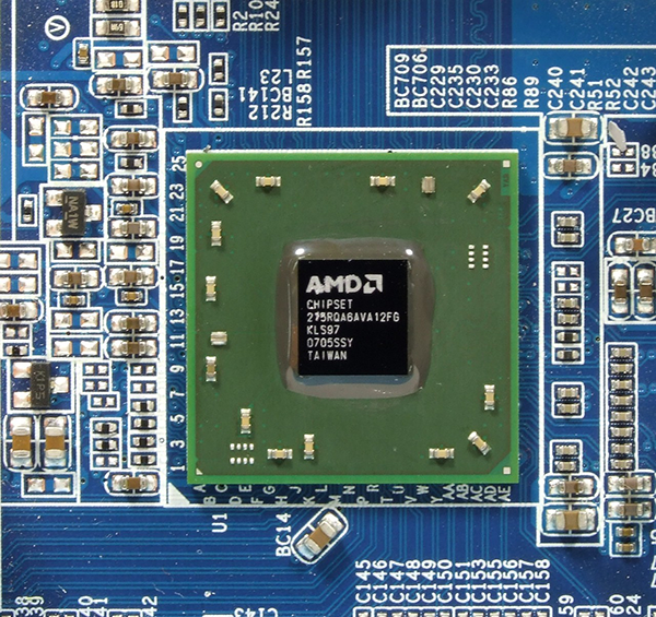Чип на материнской плате ноутбука Asus